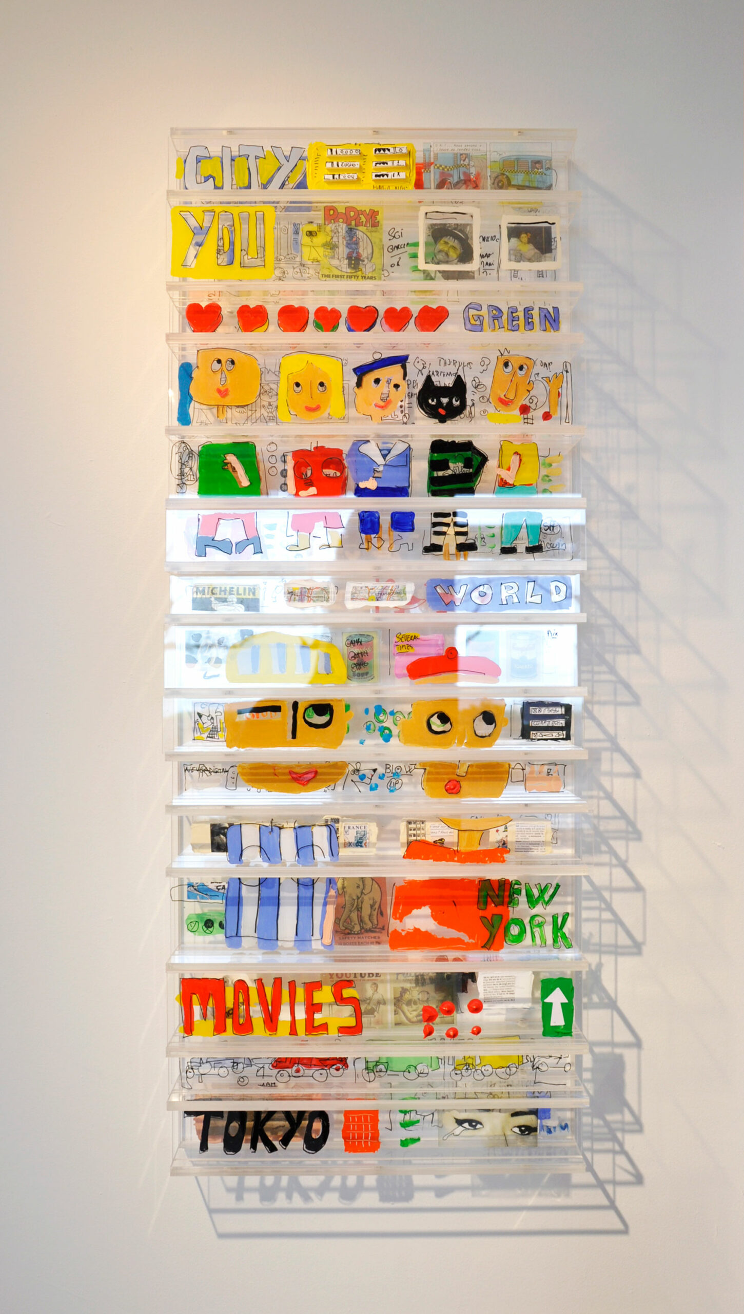 Tokyo - Œuvre sur plexiglas - Technique mixte - 30 bandes coulissantes - H 102,50 cm x L de 40 cm à 100 cm
