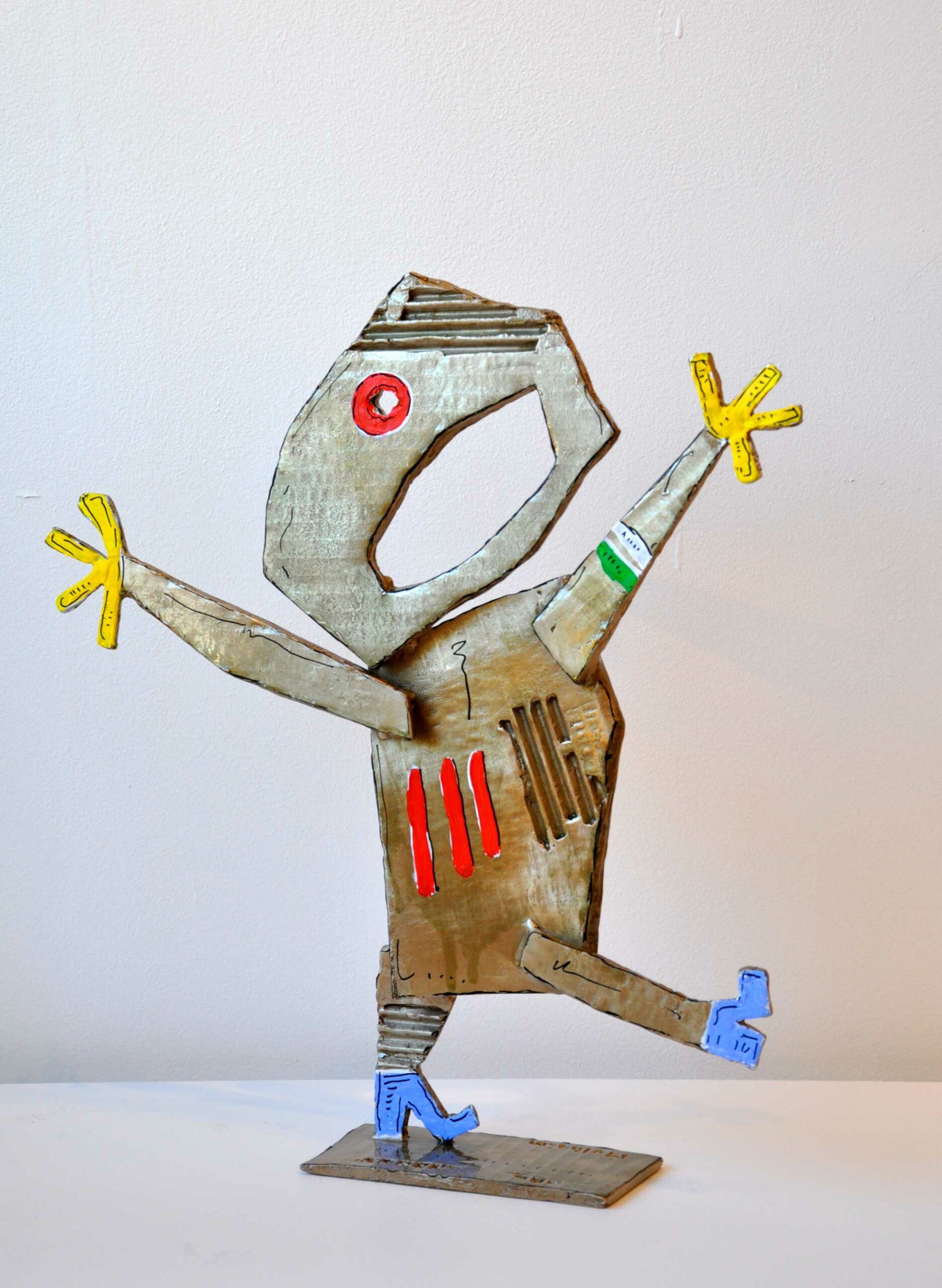 " Hé " - Sculpture en bronze peint -Hauteur 39,50 cm