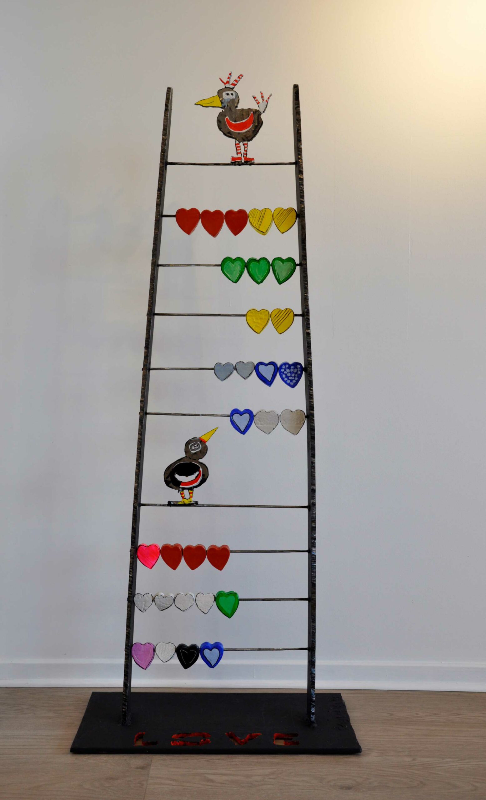 " Le cœur y est! "- Sculpture en acier et céramique - Hauteur 144 cm x largeur 59,50 cm x prof 30 cm