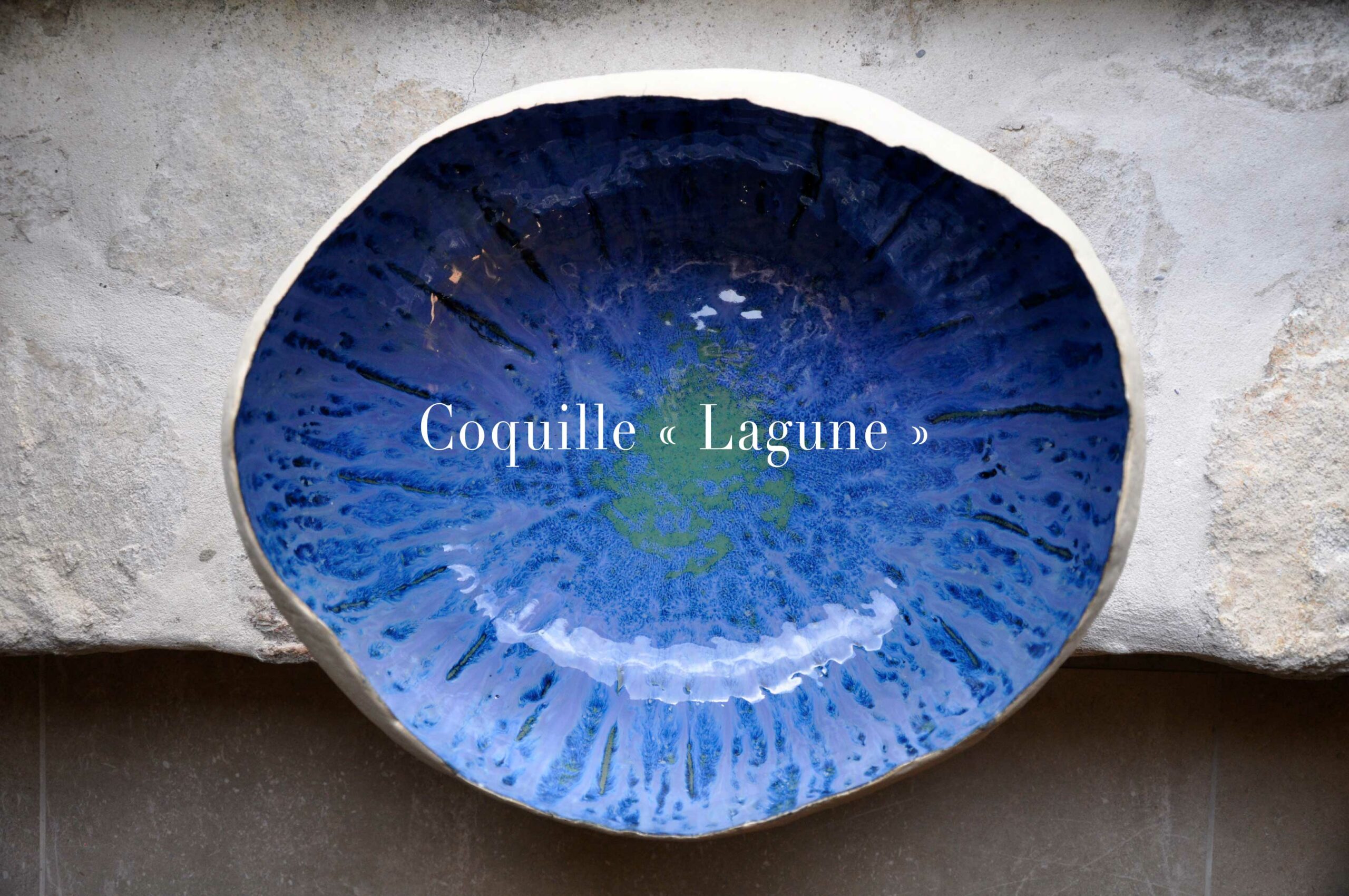 Grande Coquille " Lagune " - L 38,50 cm x P 34 cm x H 19,50 cm - Pièce unique en céramique