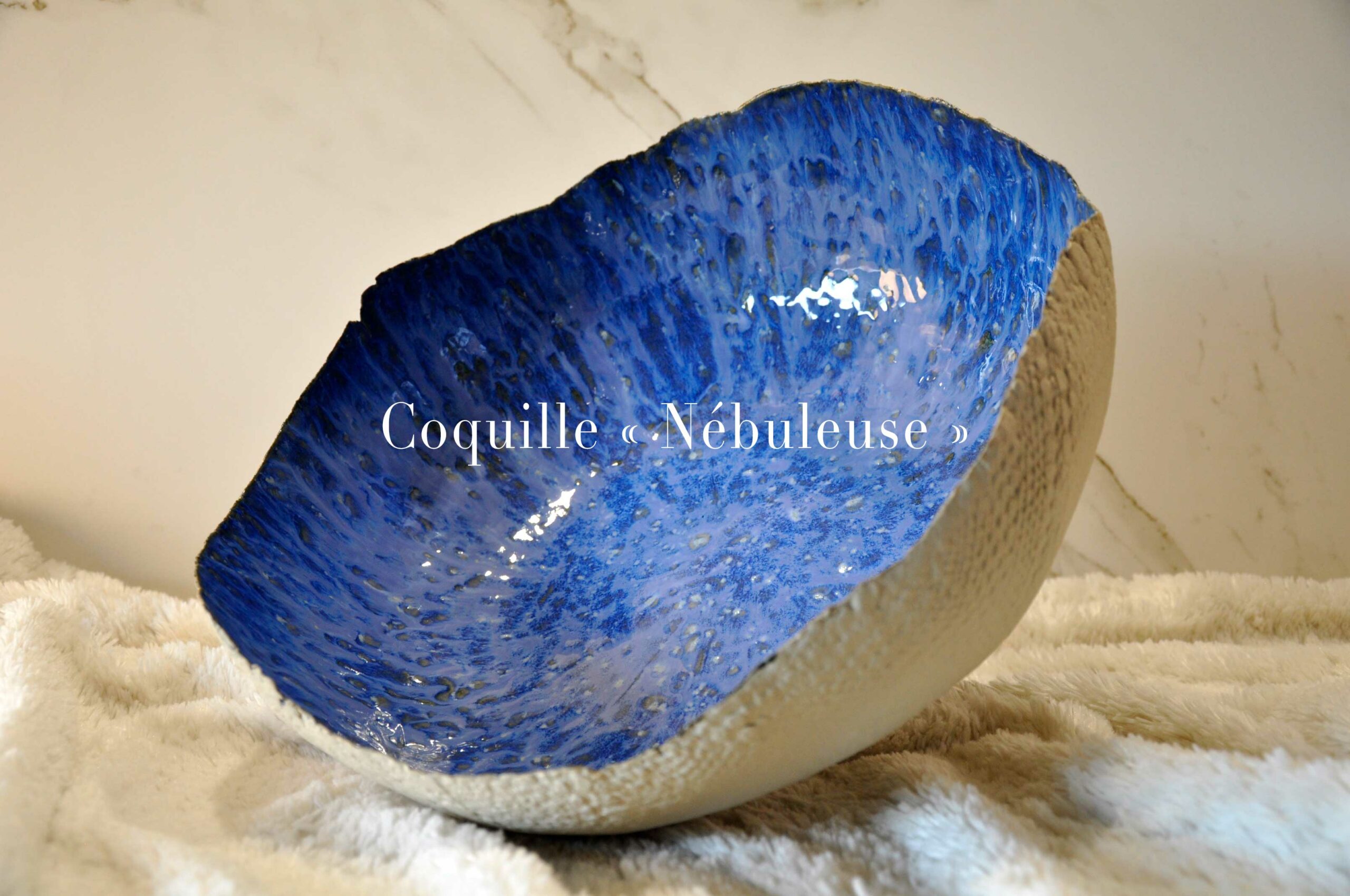 Grande Coquille " Nébuleuse " - L 37 cm x P 35 cm x H 15 cm - Pièce unique en céramique