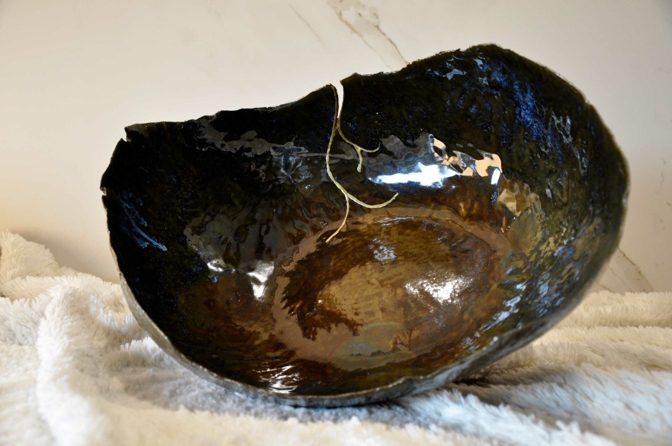 Grande Coquille " Sous-bois " - L 42 cm x P 31 cm x H 17 cm - Pièce unique en céramique