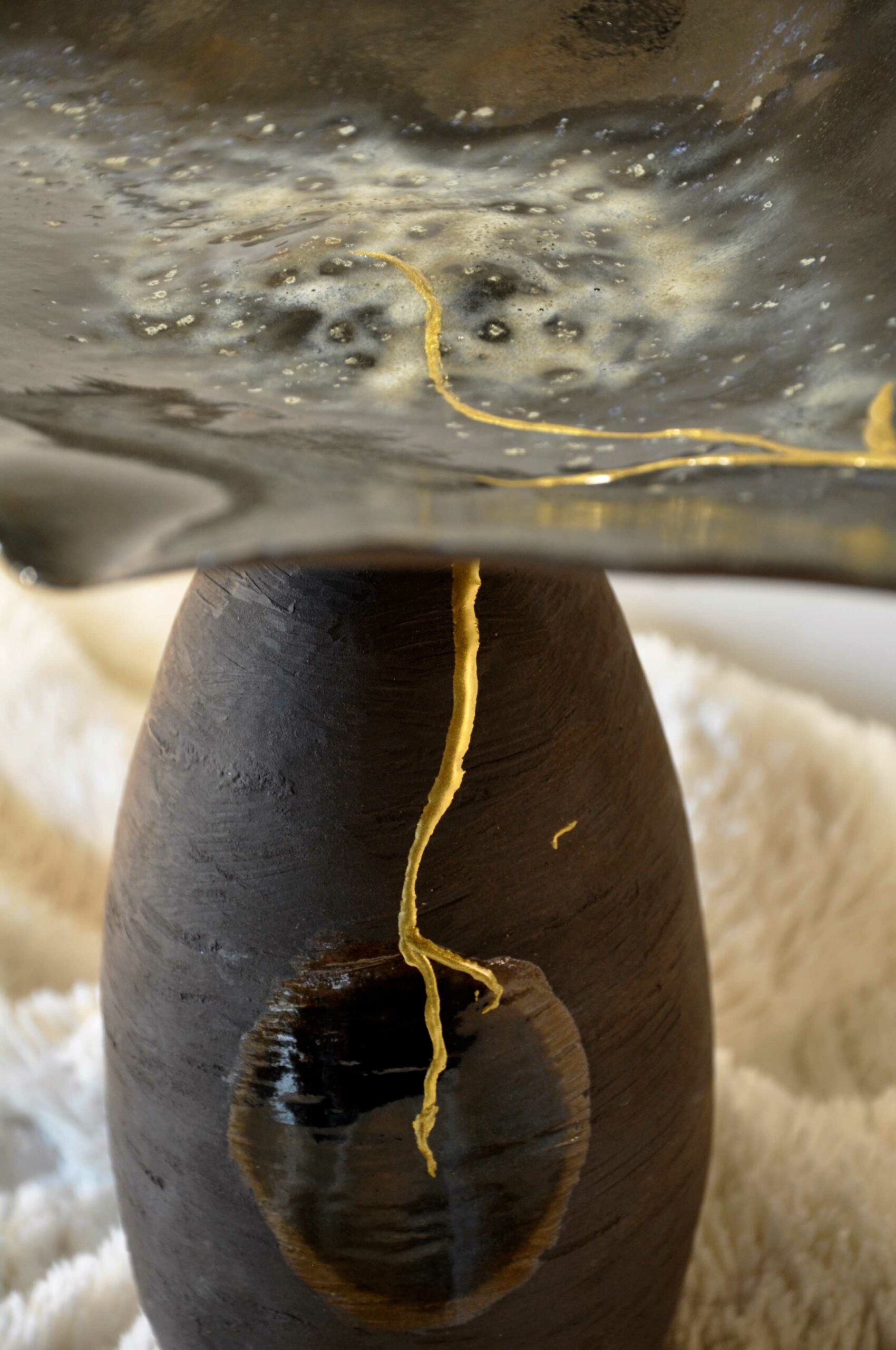 Grande coupe sur pied " Nocturne " - H 32,50 cm x L 45,50 cm x P 24 cm - Pièce unique en céramique