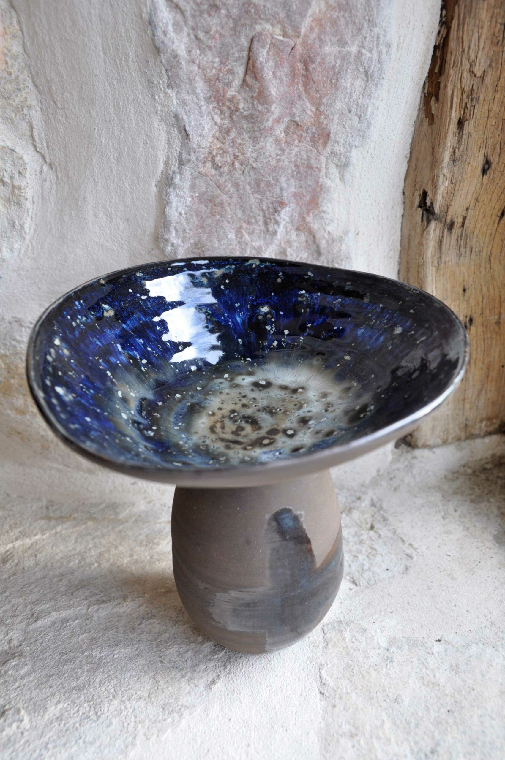 Coupe sur pied " Céleste " - H 18 cm x L 19 cm x P 18 cm - Pièce unique en céramique