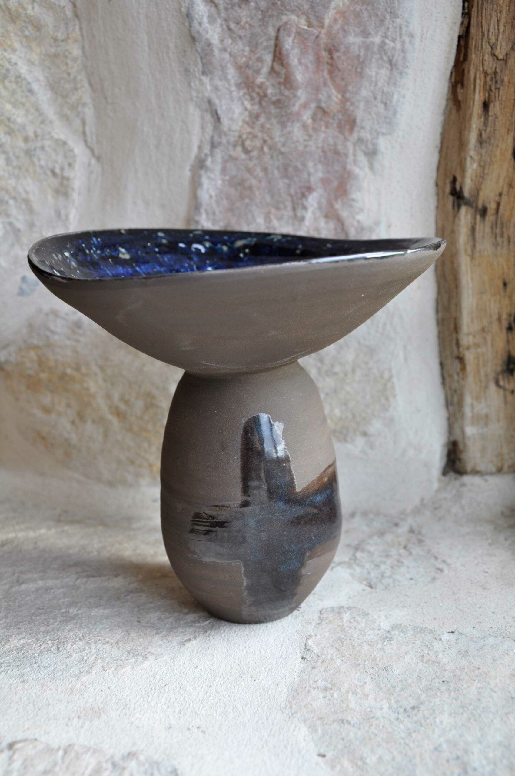 Coupe sur pied " Céleste " - H 18 cm x L 19 cm x P 18 cm - Pièce unique en céramique