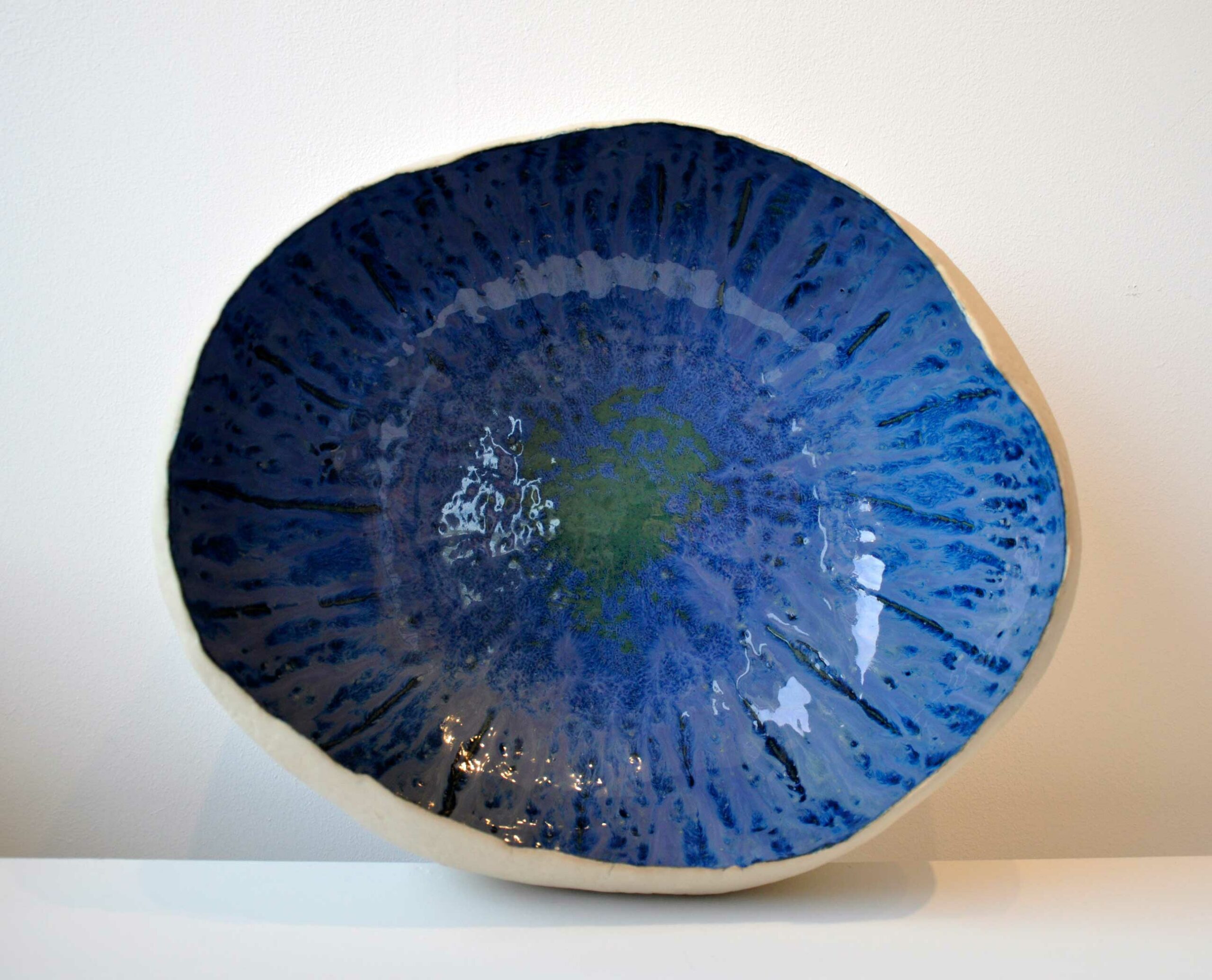 Grande Coquille " Lagune " - L 38,50 cm x P 34 cm x H 19,50 cm - Pièce unique en céramique