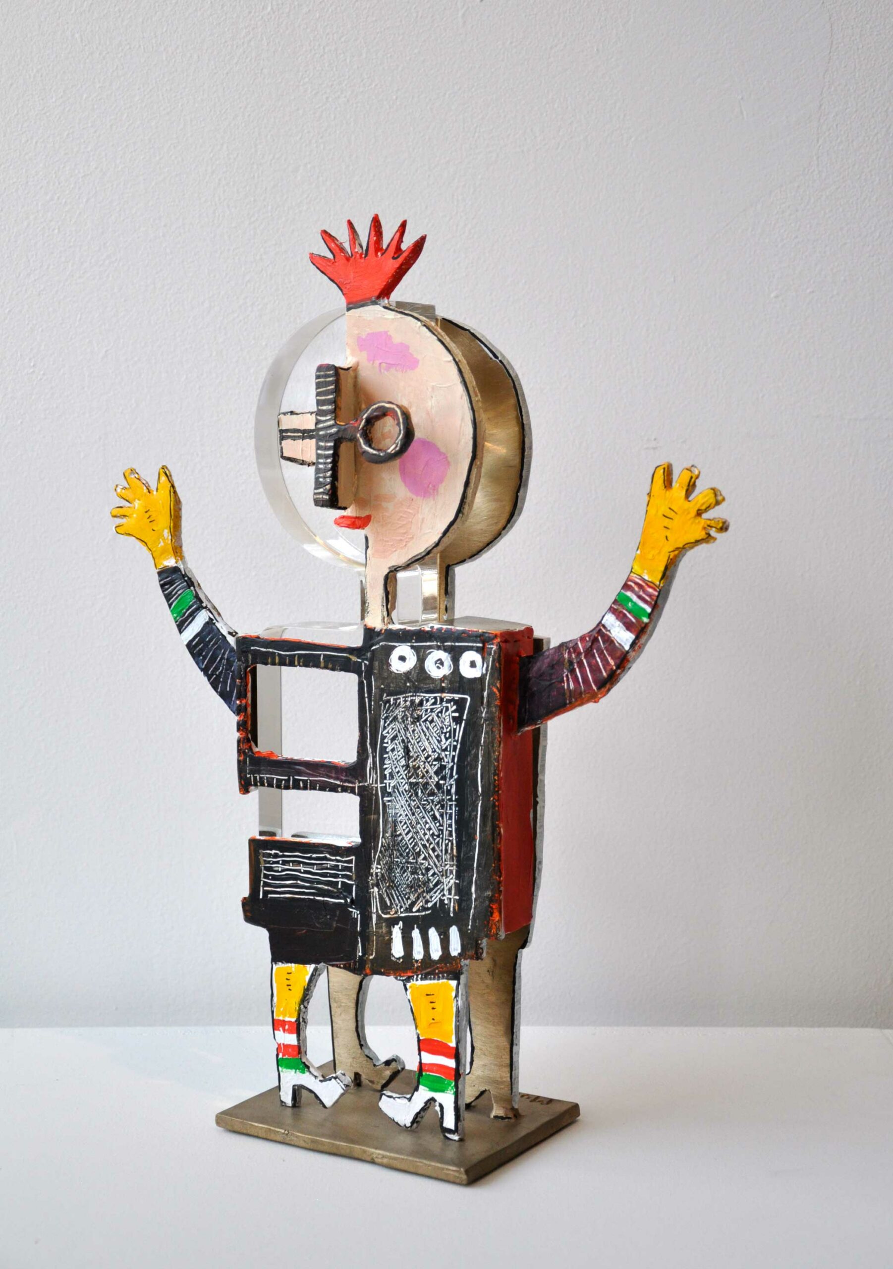 " Bienvenue " - Sculpture en bronze peint + plexi - Pièce unique - Hauteur 38 cm